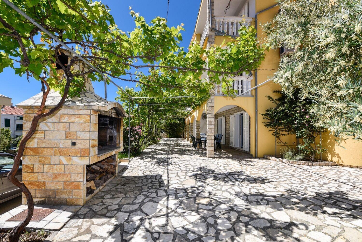 Apartments Mark - 200 M From Sea Novalja Exteriér fotografie